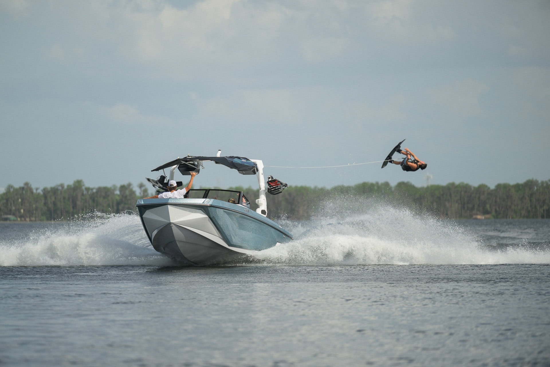 NAUTIQUE GS24 2026 - סטרים יאכטות 