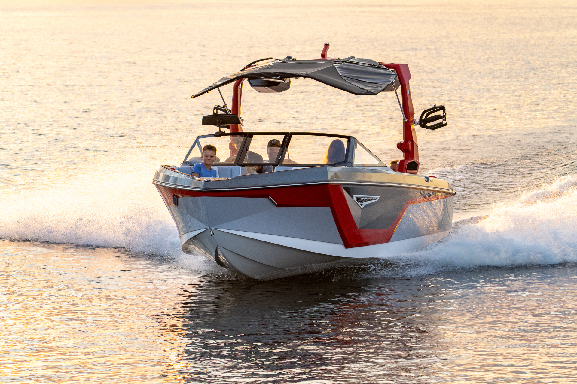 סירת וייקסרף/וייקבורד NAUTIQUE S21 2026 - סטרים יאכטות 