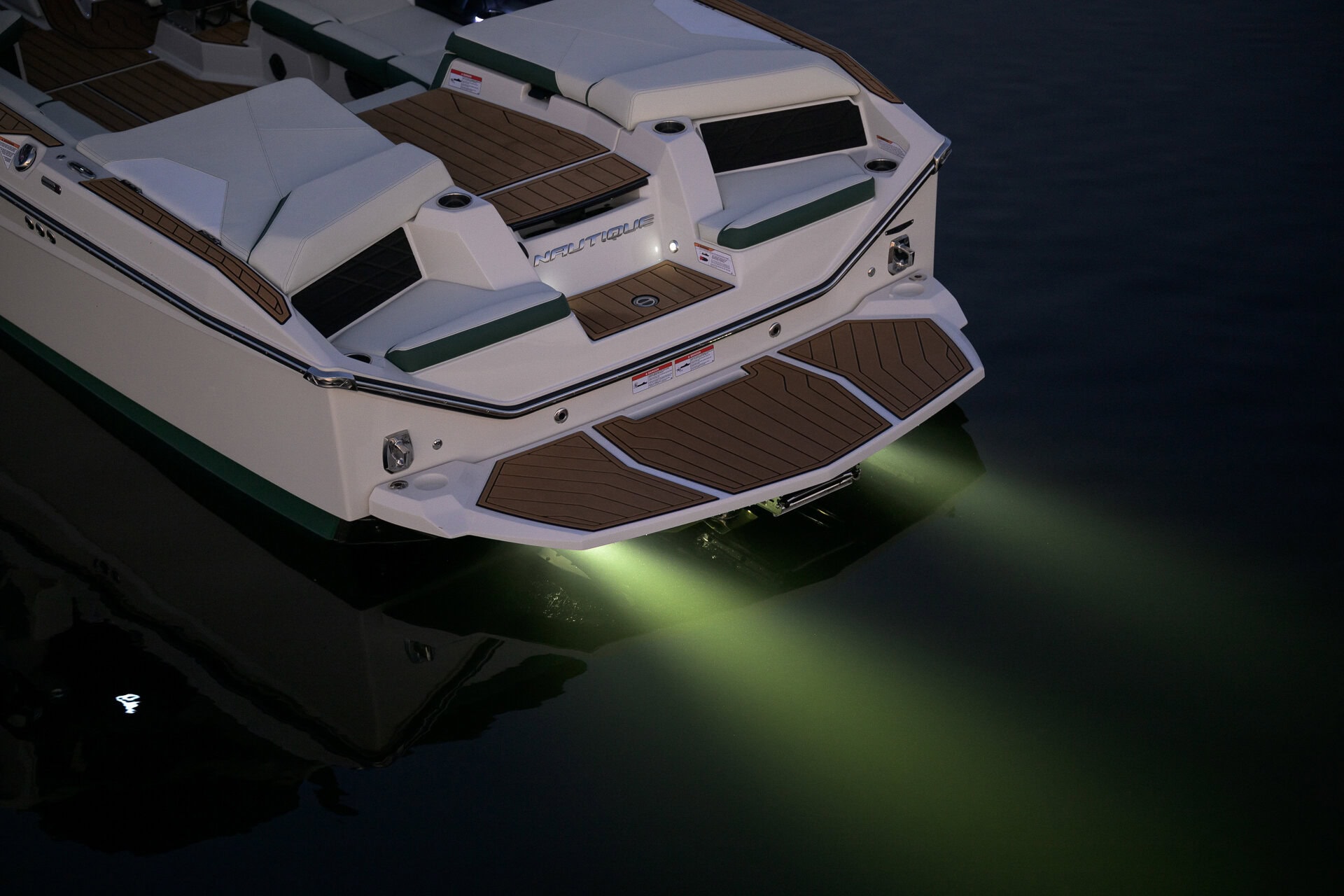 סירת וייקסרף/וייקבורד NAUTIQUE S23 2026 - סטרים יאכטות 