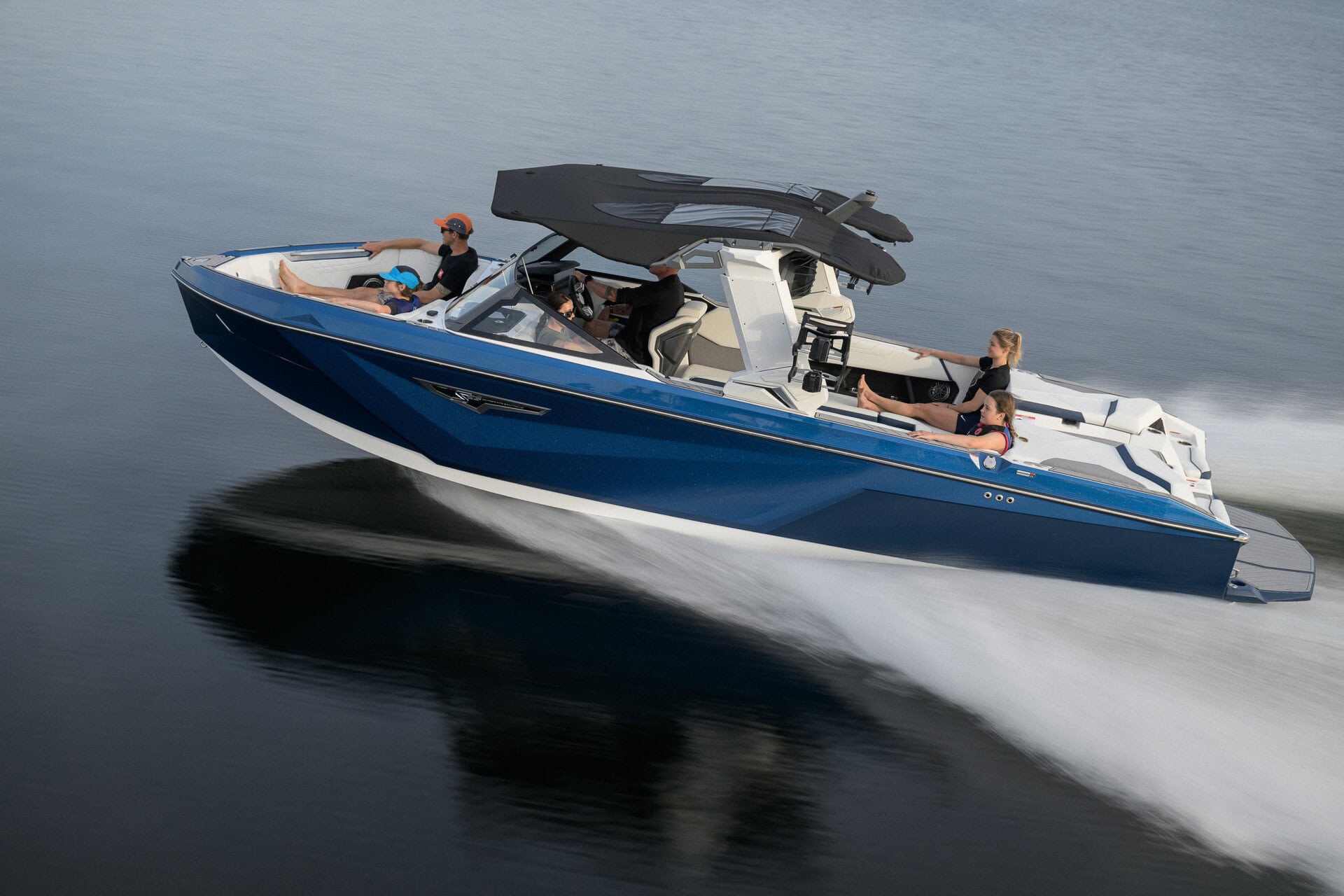 סירת וייקסרף/וייקבורד NAUTIQUE S25 2026 - סטרים יאכטות