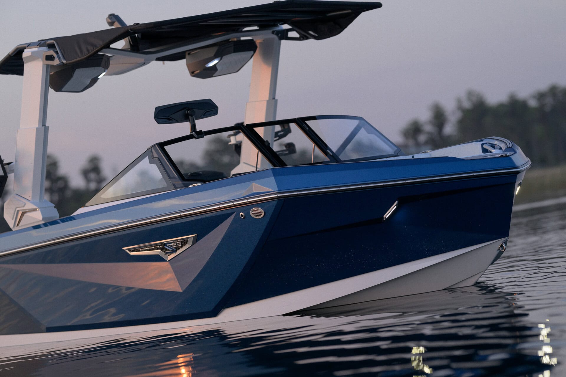 סירת וייקסרף/וייקבורד NAUTIQUE S25 2026 - סטרים יאכטות 