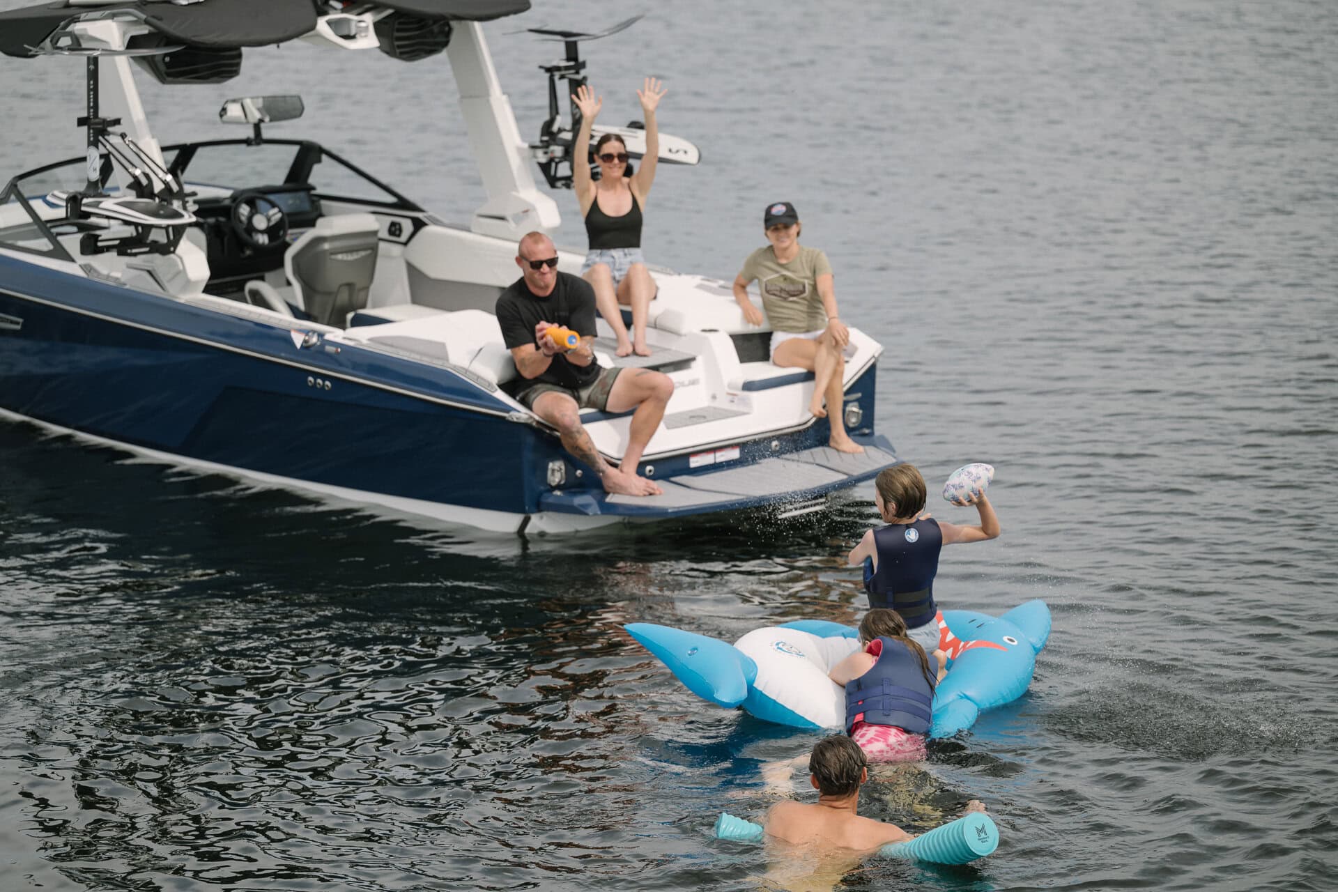 סירת וייקסרף/וייקבורד NAUTIQUE S25 2026 - סטרים יאכטות 