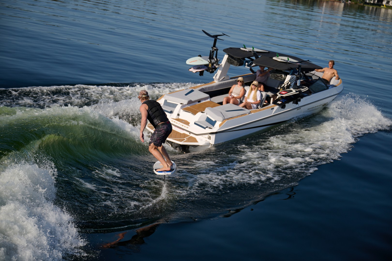 סירת וייקסרף/וייקבורד NAUTIQUE S25 2027 - סטרים יאכטות 
