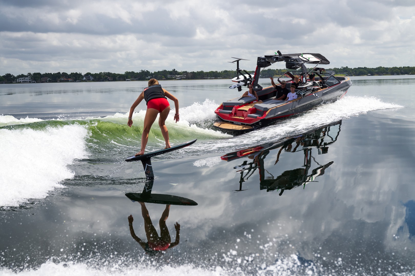 סירת וייקסרף/וייקבורד NAUTIQUE S23 2027 - סטרים יאכטות 