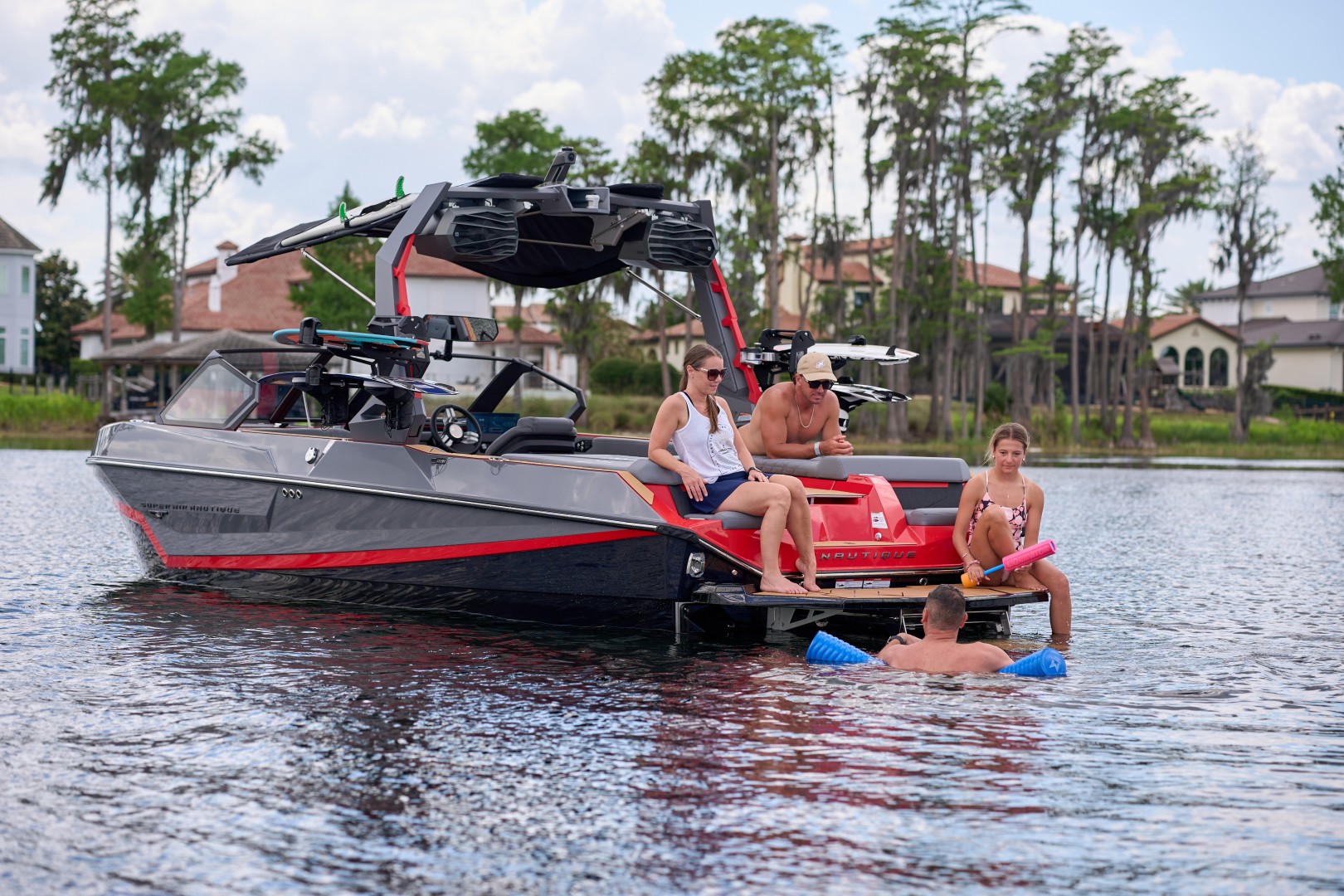 סירת וייקסרף/וייקבורד NAUTIQUE S23 2027 - סטרים יאכטות 