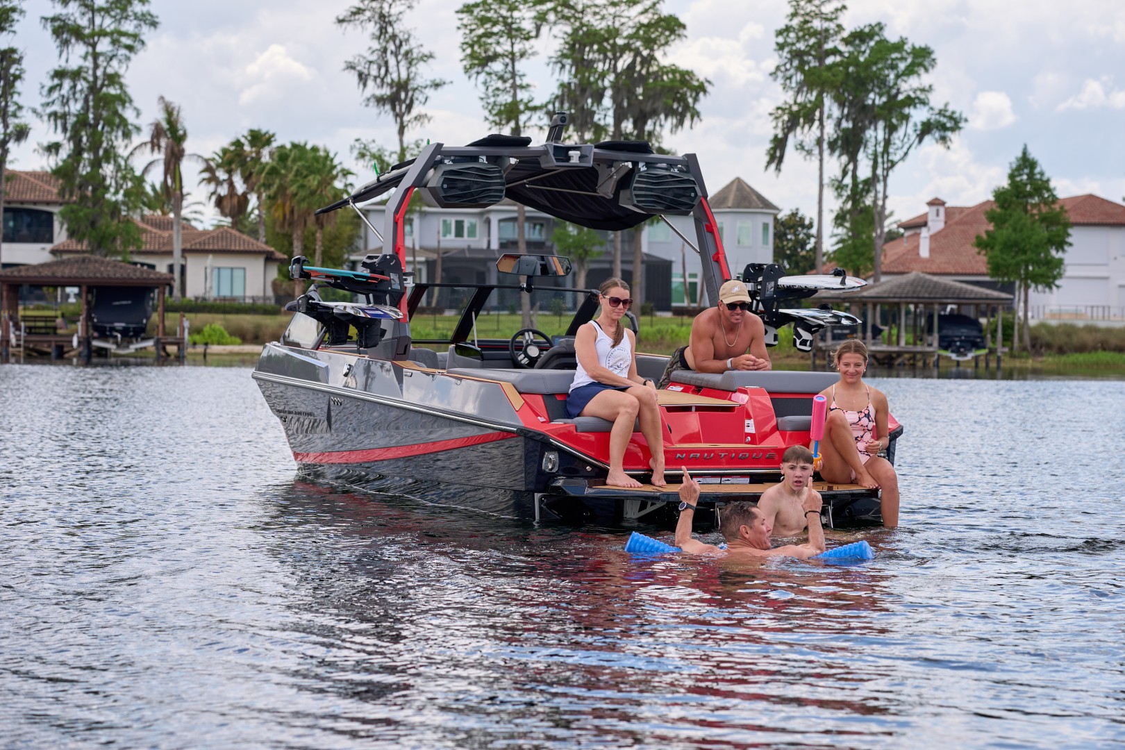 סירת וייקסרף/וייקבורד NAUTIQUE S23 2027 - סטרים יאכטות 