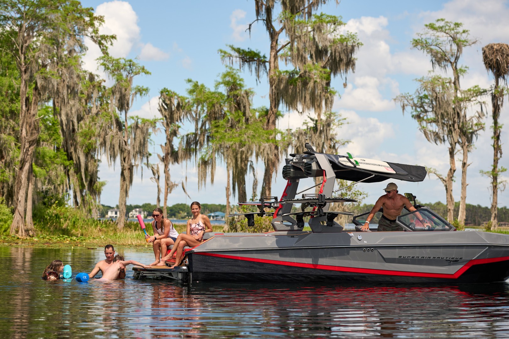 סירת וייקסרף/וייקבורד NAUTIQUE S23 2027 - סטרים יאכטות 
