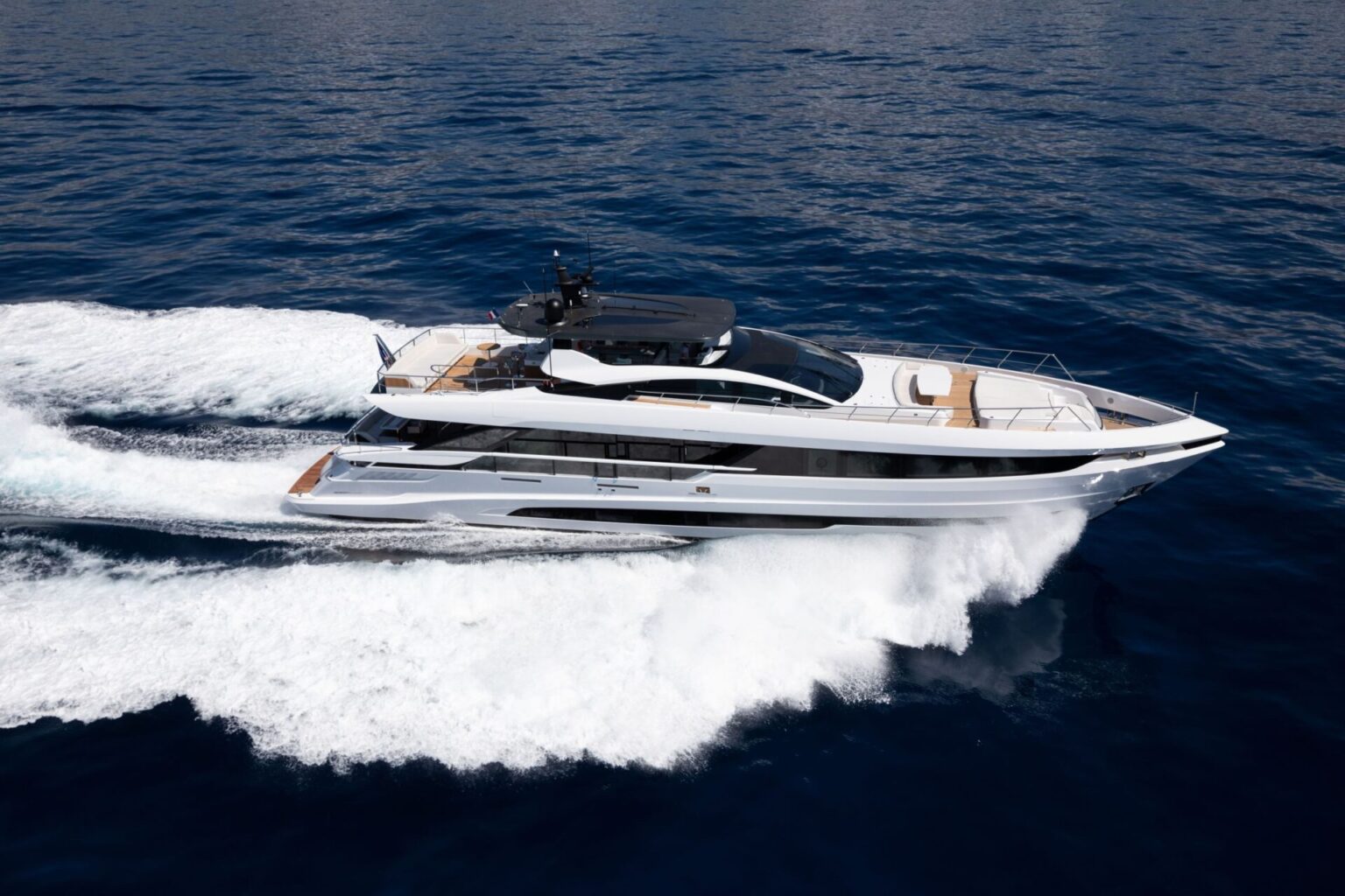 MANGUSTA GranSport 33 - Stream Yachts 