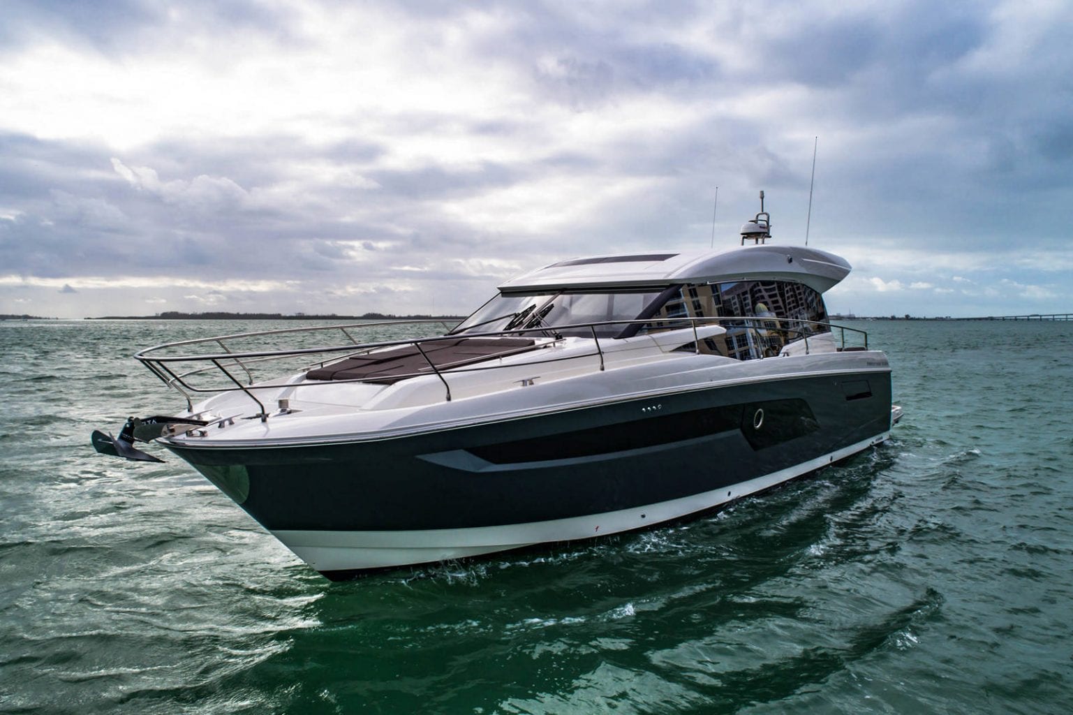 יאכטה Prestige 520 Sport - SPORT-LINE PRESTIGE 520S - Stream Yachts 