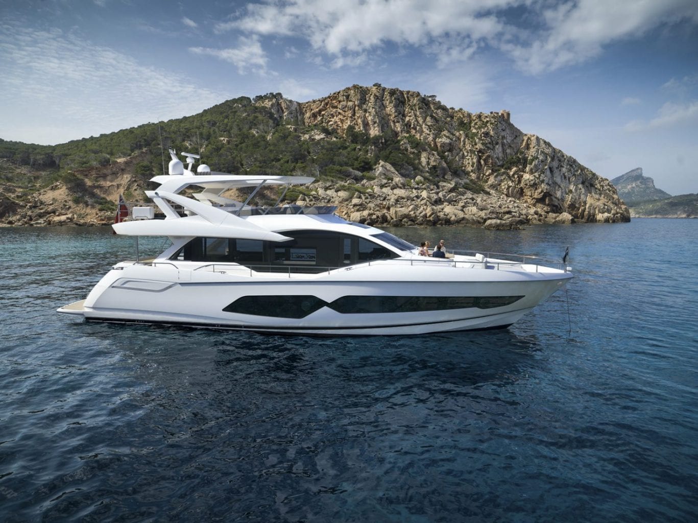 יאכטה Sunseeker Yacht 76 - סטרים יאכטות