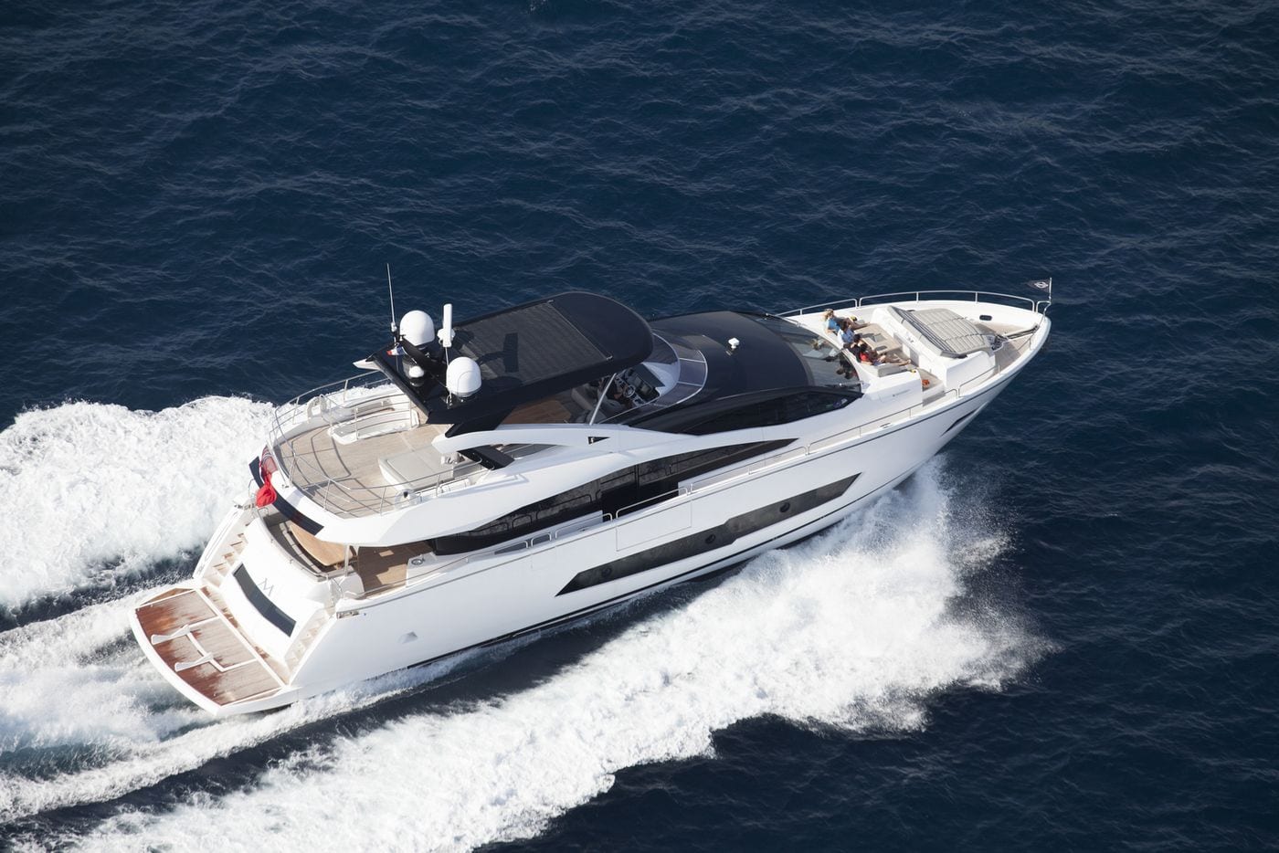 SUNSEEKER 86 YACHT - Stream Yachts 