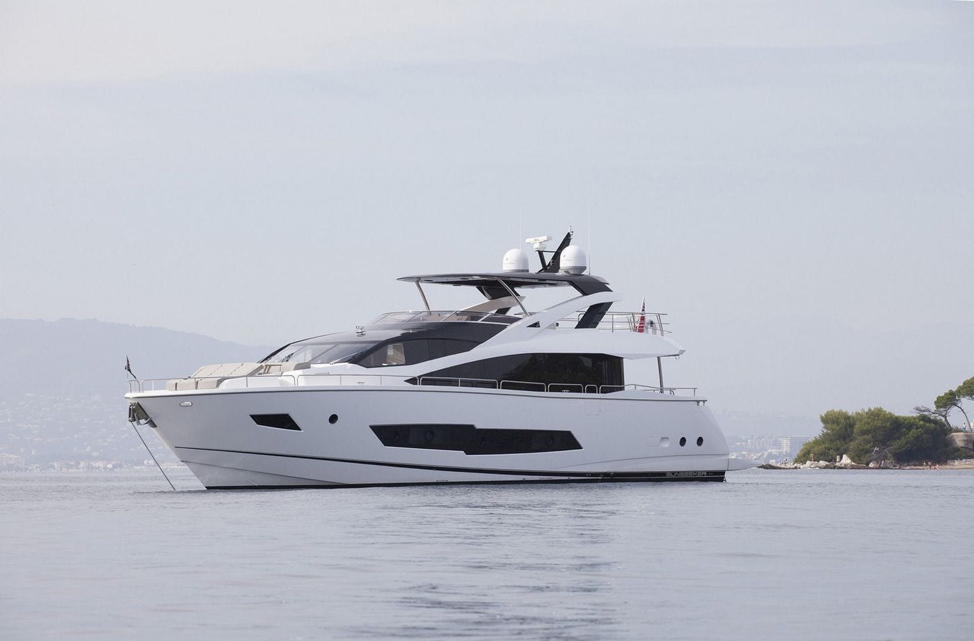 יאכטה Sunseeker Yacht 86 - סטרים יאכטות 