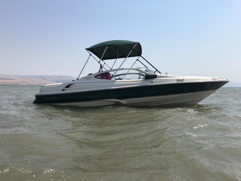 סירת ברך REGAL 2100 יד שניה - סטרים יאכטות
