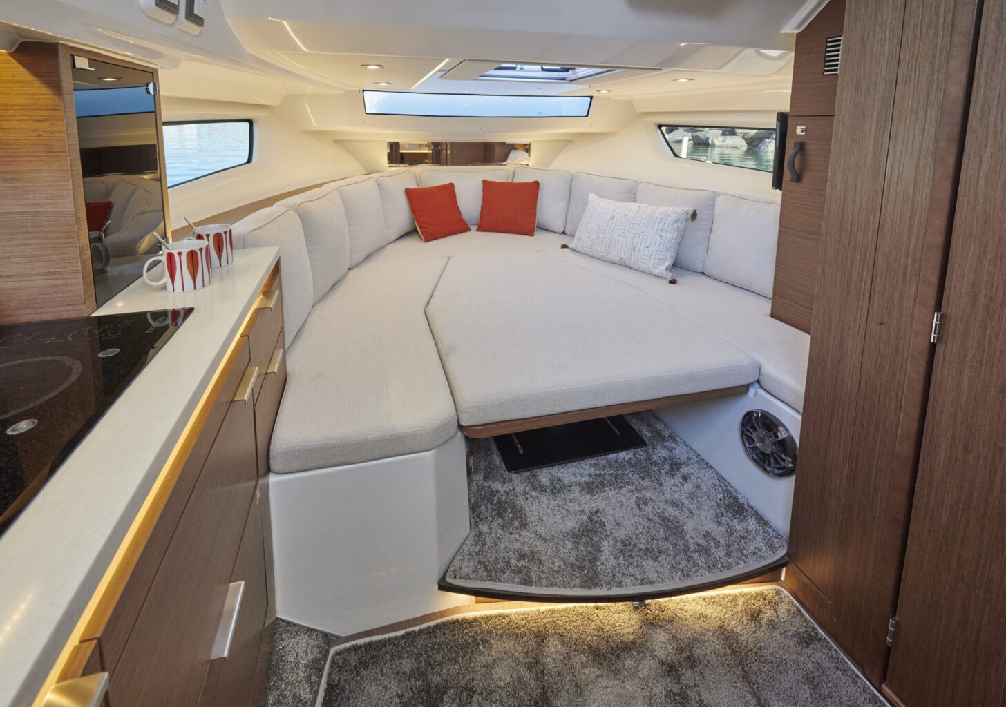 JEANNEAU CAP CAMARAT 10.5 WA - Stream Yachts 