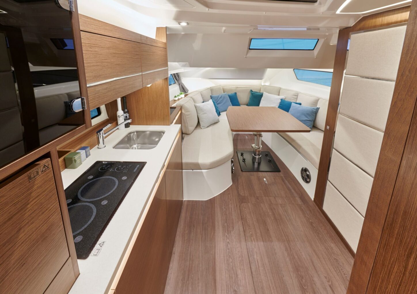 JEANNEAU CAP CAMARAT 12.5 WA - Stream Yachts 