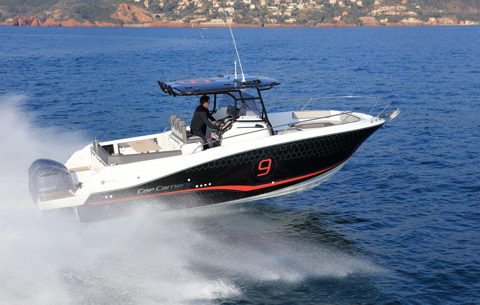 Jeanneau CAP CAMARAT 9.0CC - Stream Yachts