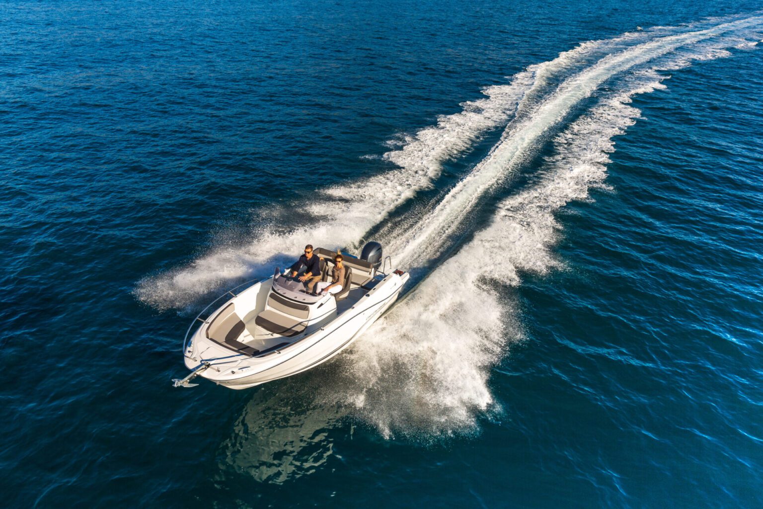 Jeanneau Camarat 6.5 cc - Stream Yachts 