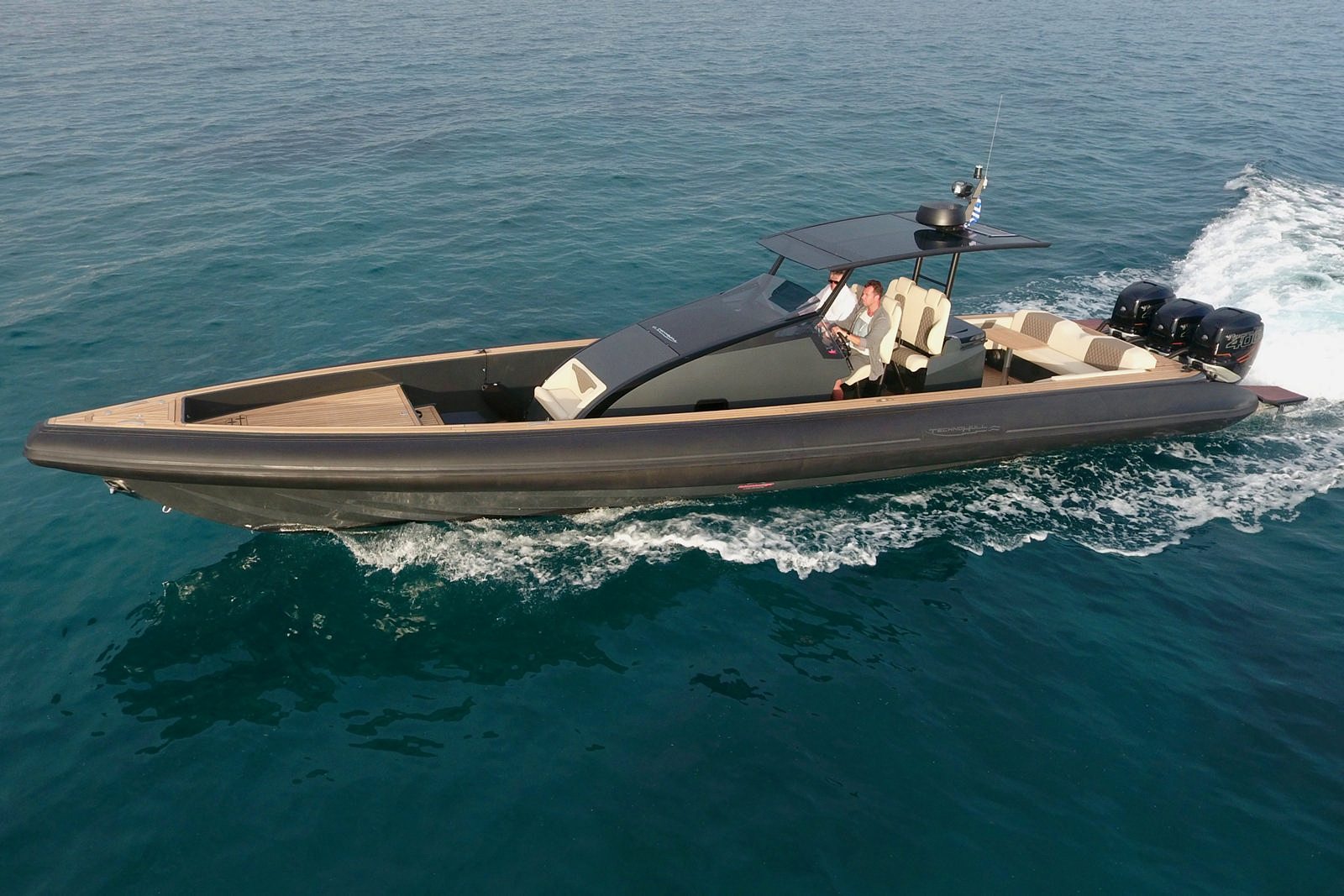 סירה חצי קשיחה TECHNOHULL OMEGA 45 - TECHNOHULL OMEGA 45 - Stream Yachts 