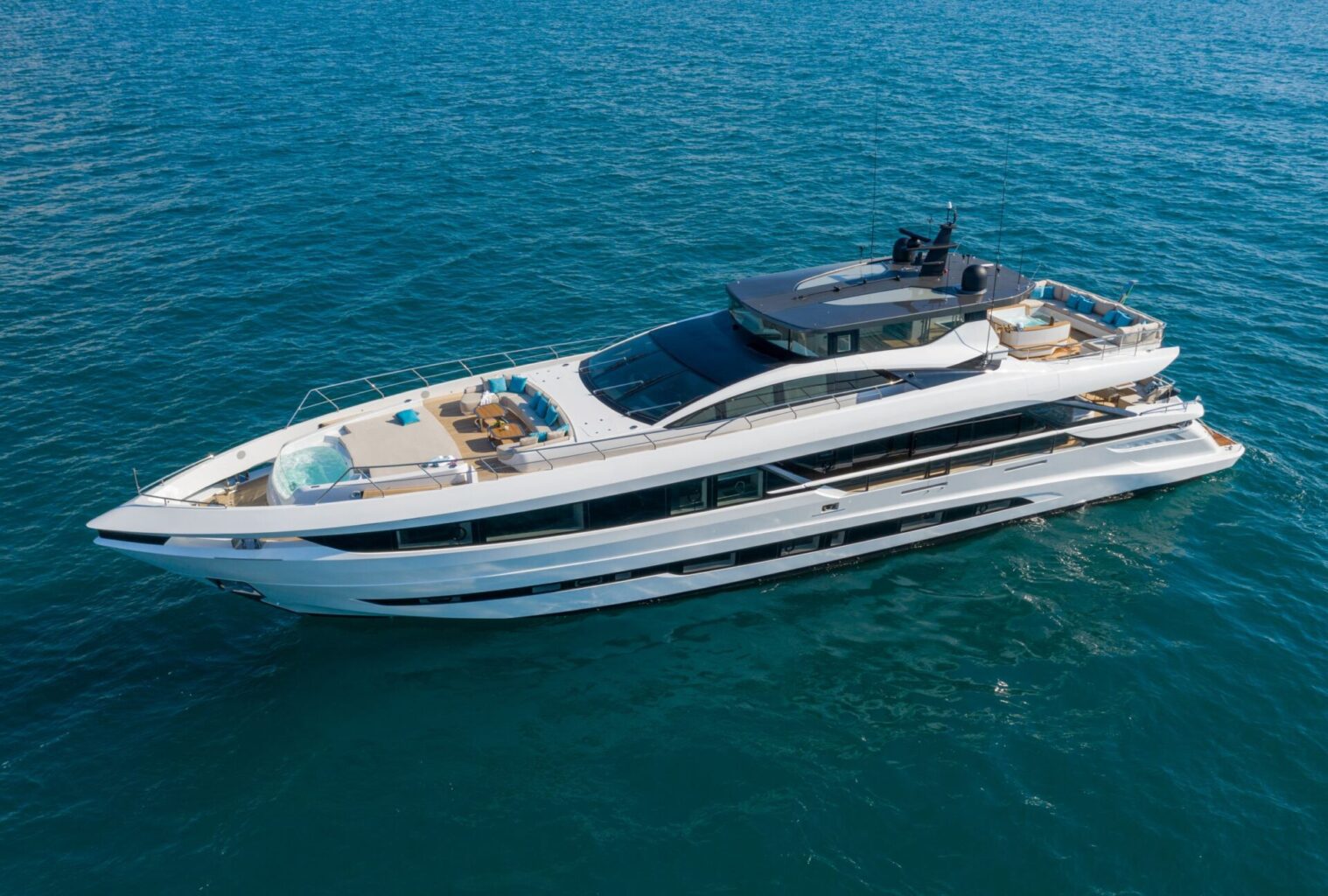 Mangusta GranSport 33 - סטרים יאכטות 