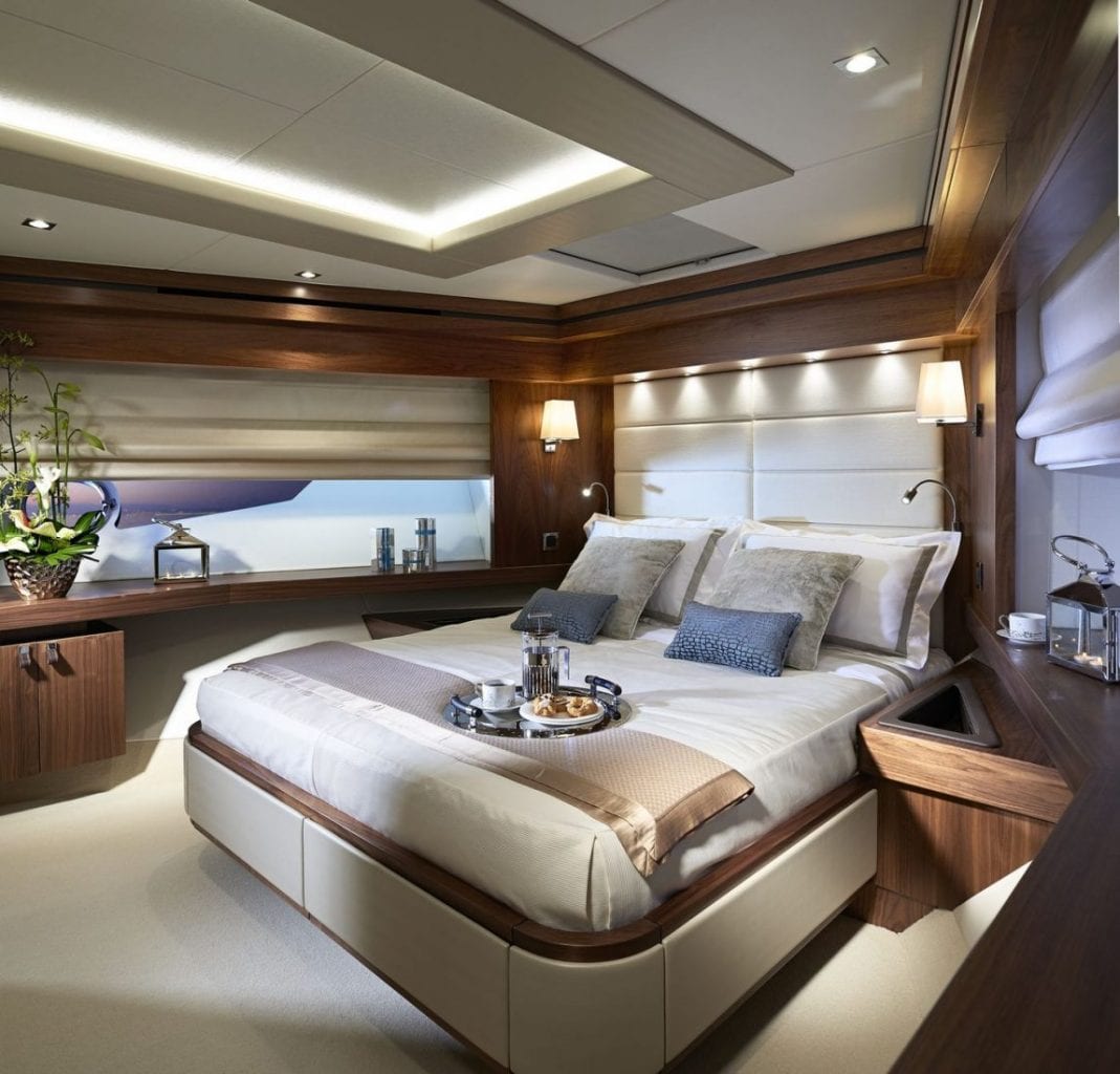 SUNSEEKER 86 YACHT - Stream Yachts 