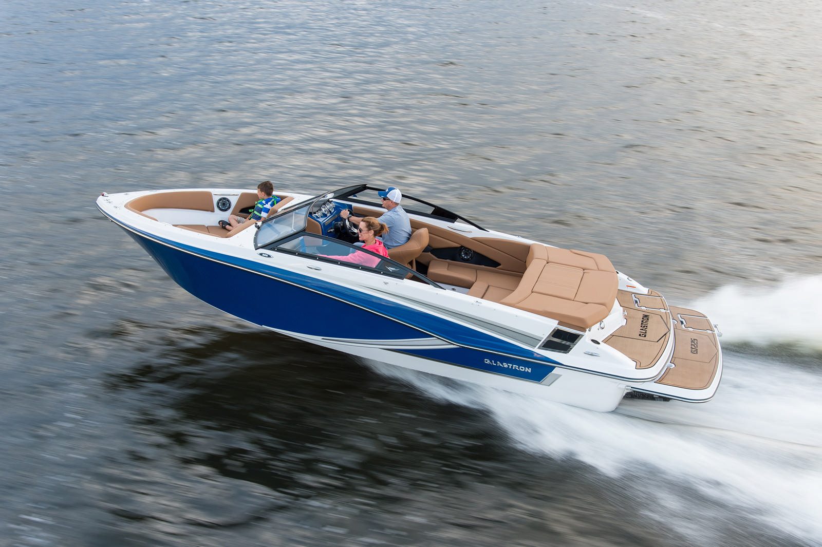 סירת ספורט Glastron 225 GT/GTS - סטרים יאכטות