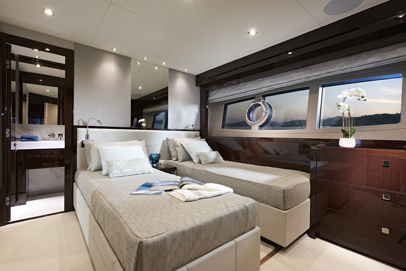 SUNSEEKER Yacht 95 - Stream Yachts 