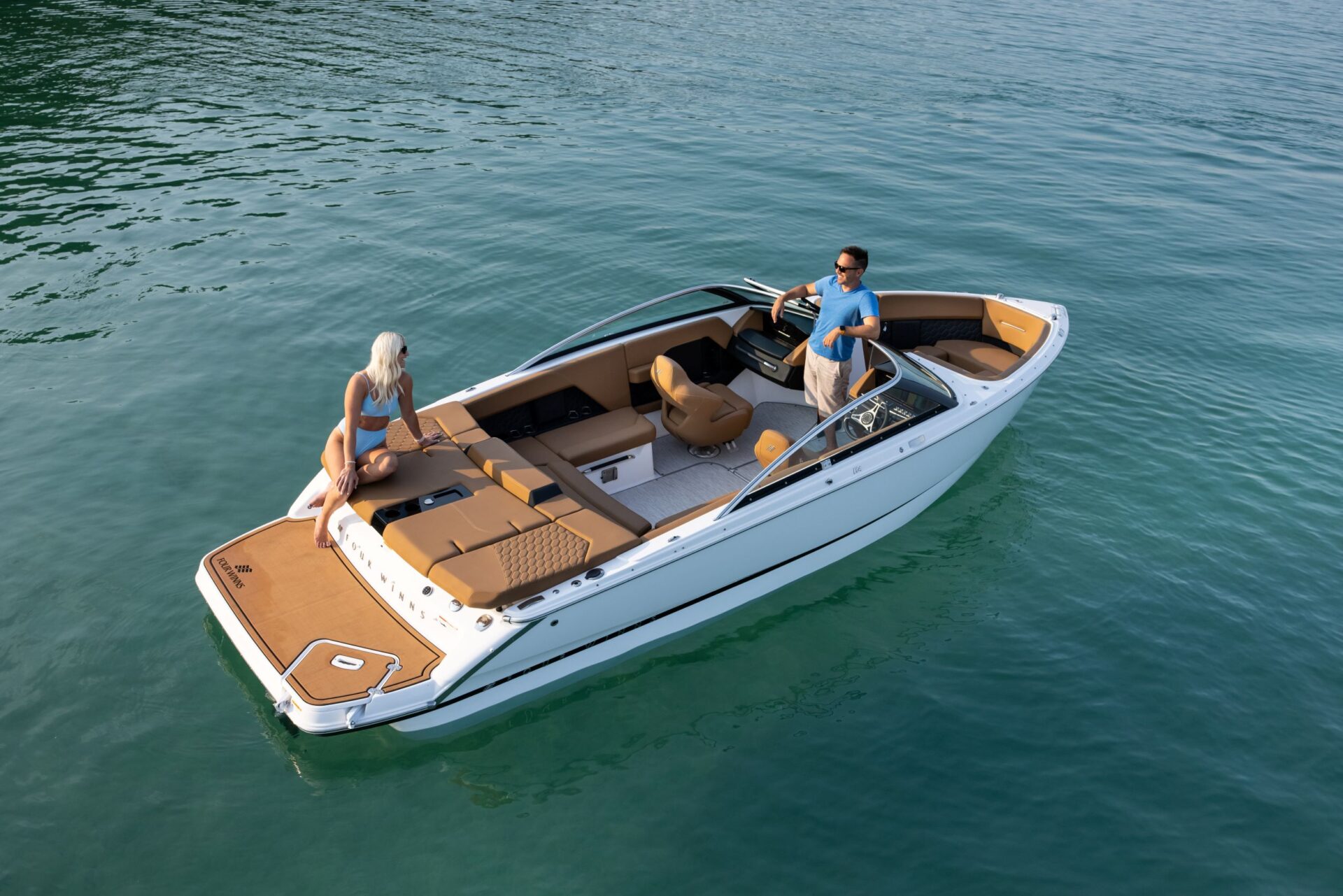 FOUR WINNS H4 - Stream Yachts 