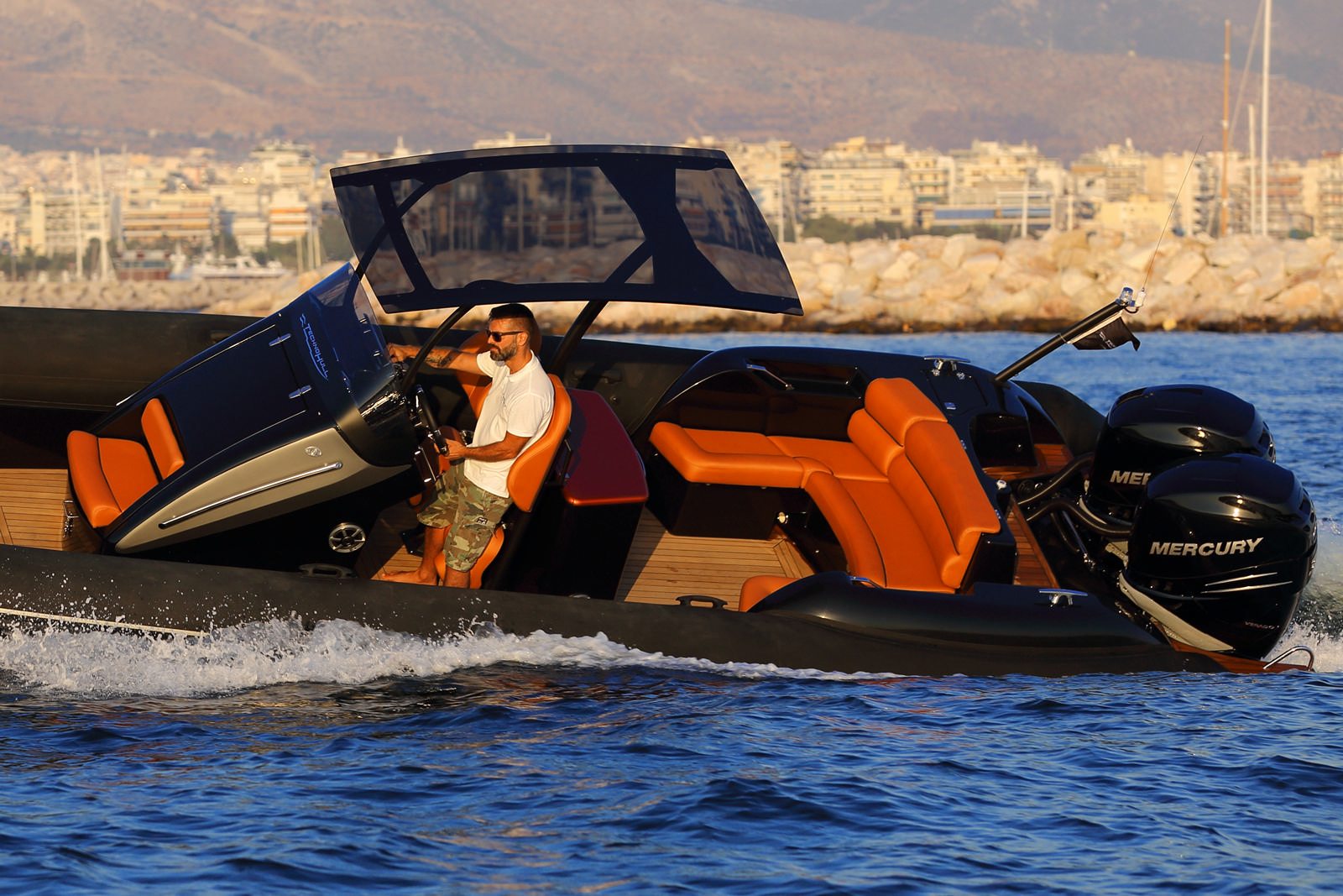 סירת ספורט GLASTRON GTD 205 - TECHNOHULL seaDNA999G5 - Stream Yachts 