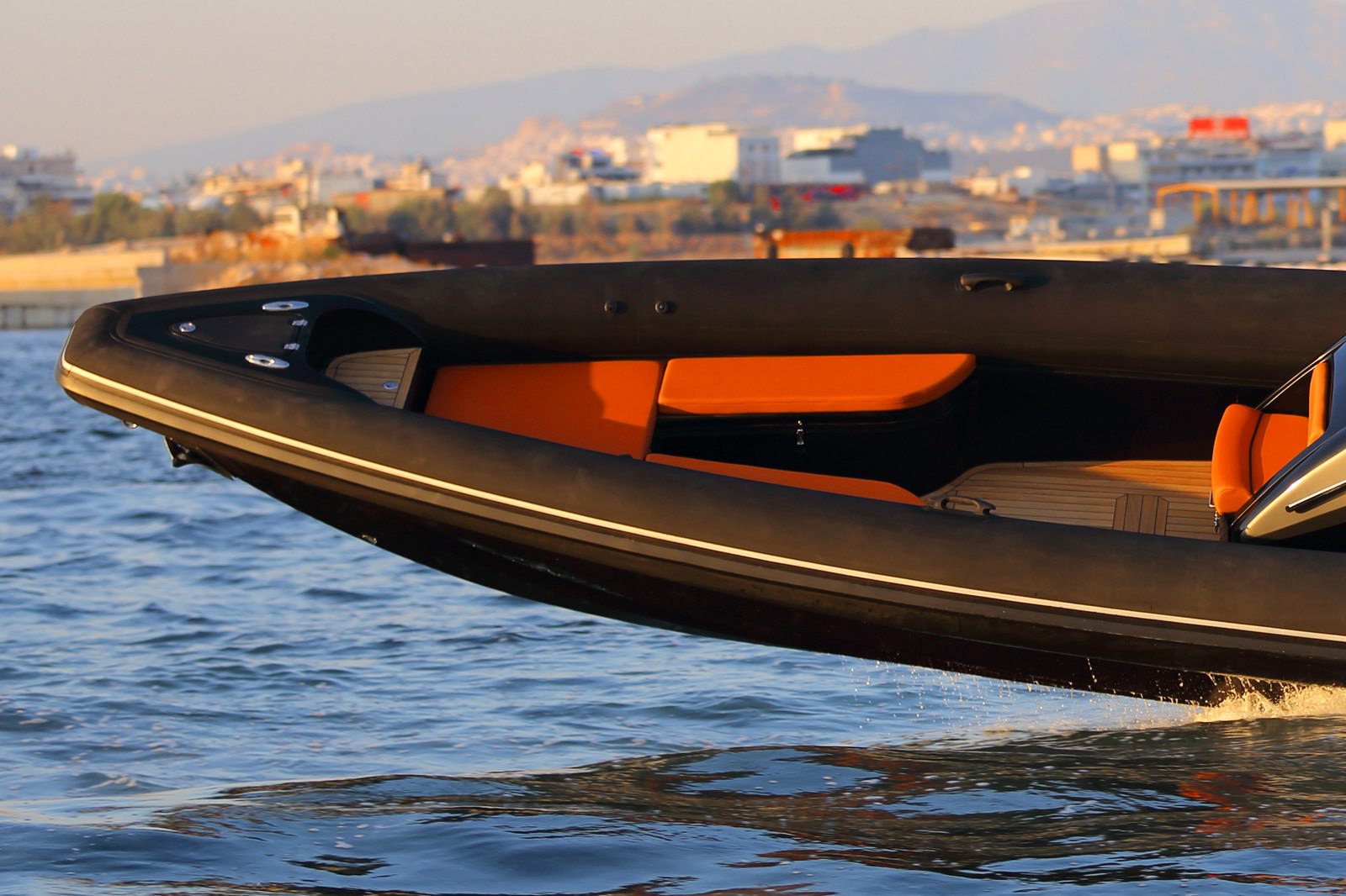 סירת ספורט GLASTRON GTD 205 - TECHNOHULL seaDNA999G5 - Stream Yachts 