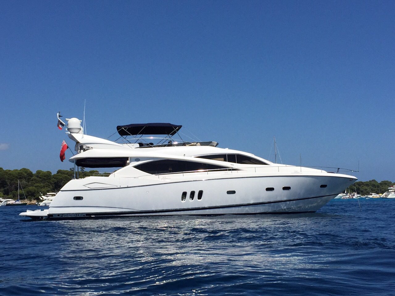 מנועית Sunseeker 75 Yacht יד שנייה - סטרים יאכטות 