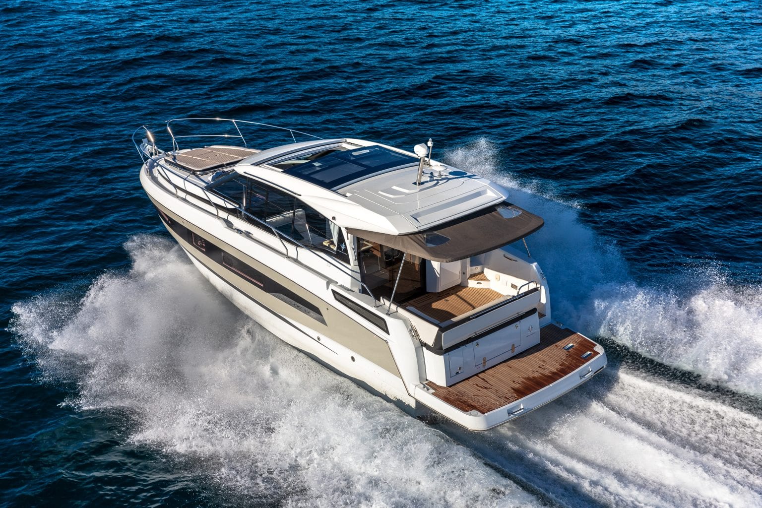 Jeanneau NC 37 - Stream Yachts 