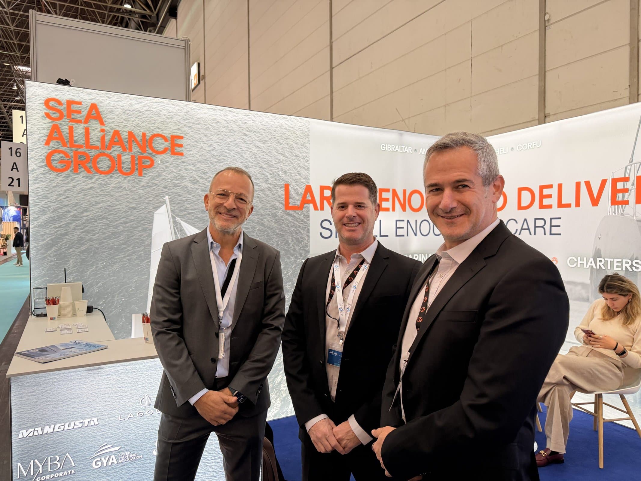 הצוות של סטרים יאכטות