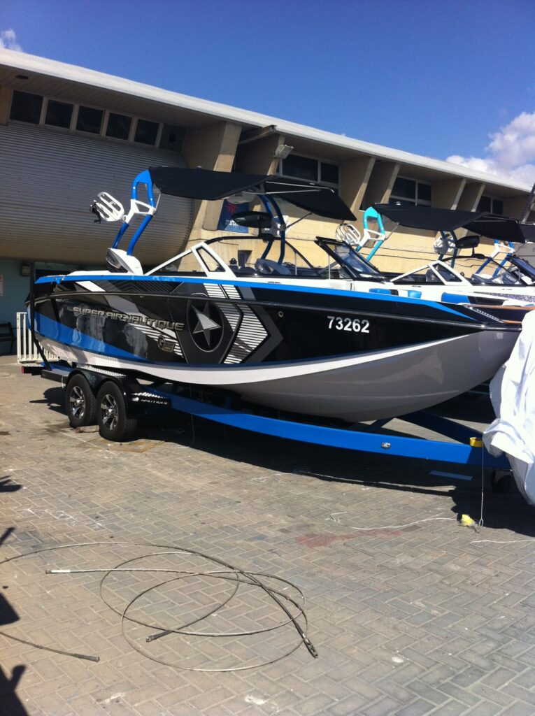 סירת ווייקסרף ווייקבורד NAUTIQUE G25 2015 יד שנייה - סטרים יאכטות 