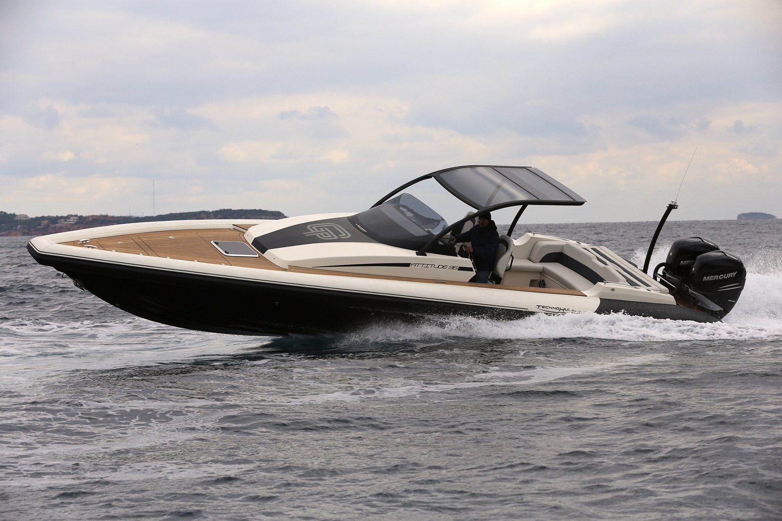 סירה חצי קשיחה TECHNOHULL ATTITUDE 35 - TECHNOHULL ATTITUDE 35 - Stream Yachts 