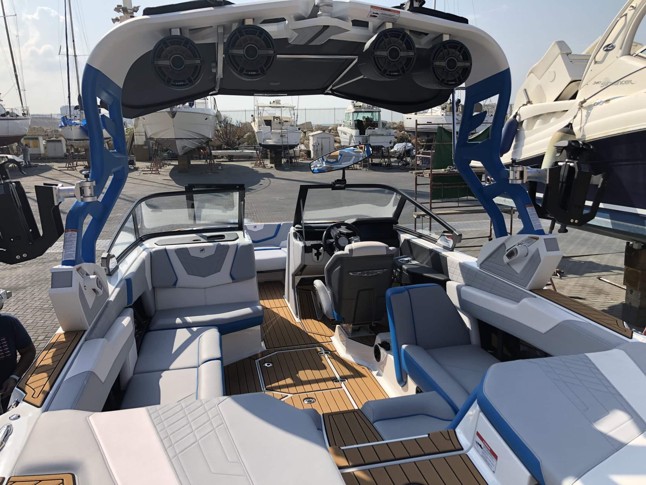 סירת וייקסרף 2021 Nautique G23 - סטרים יאכטות 