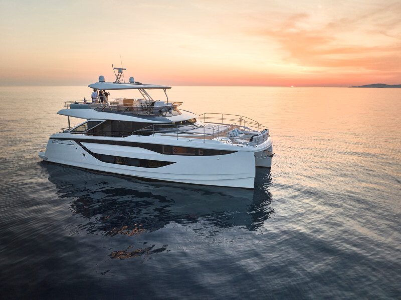 PRESTIGE M8 - Stream Yachts