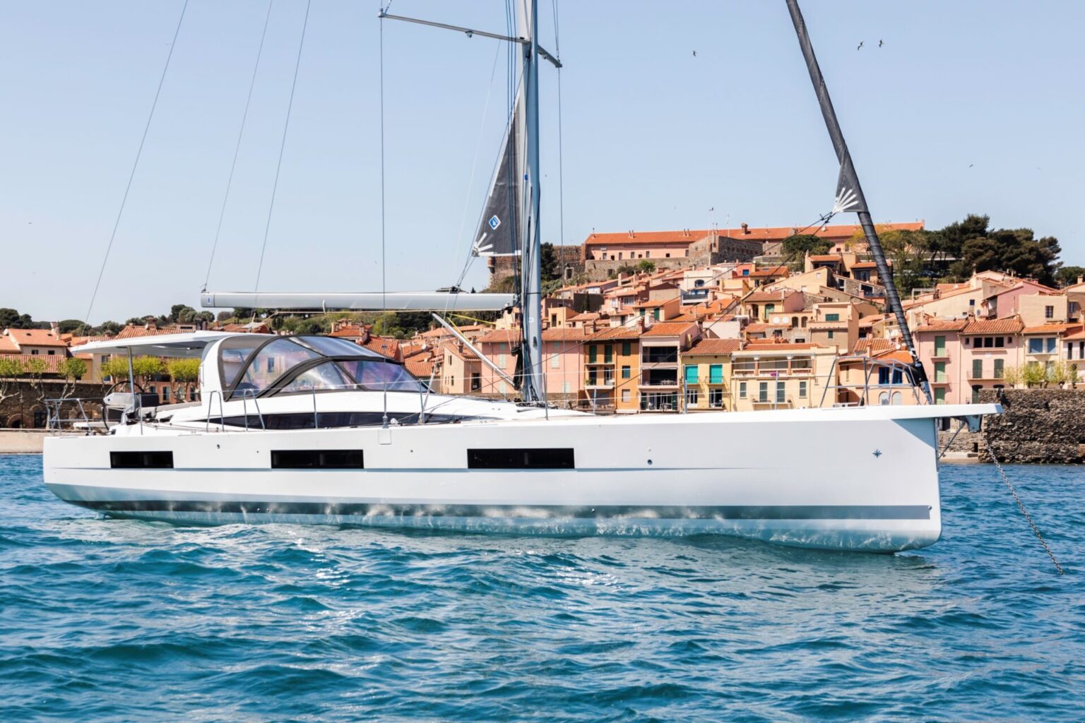 מפרשית JEANNEAU YACHTS 60 - סטרים יאכטות 