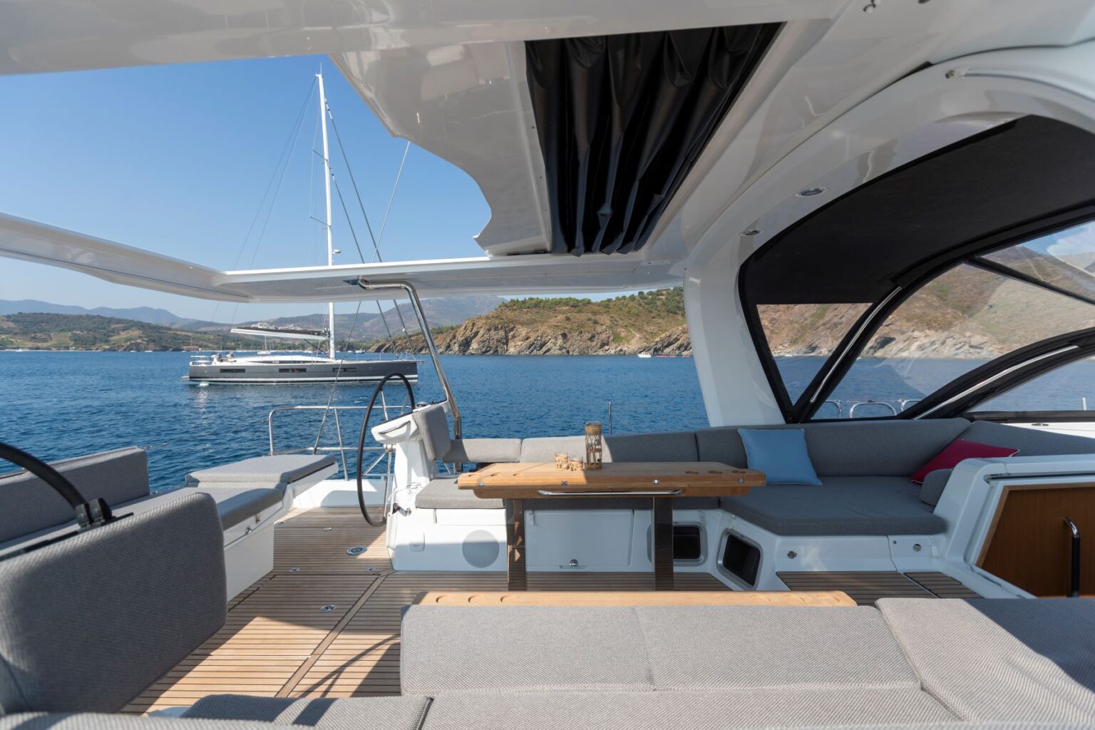 JEANNEAU YACHTS 60 - Stream Yachts 