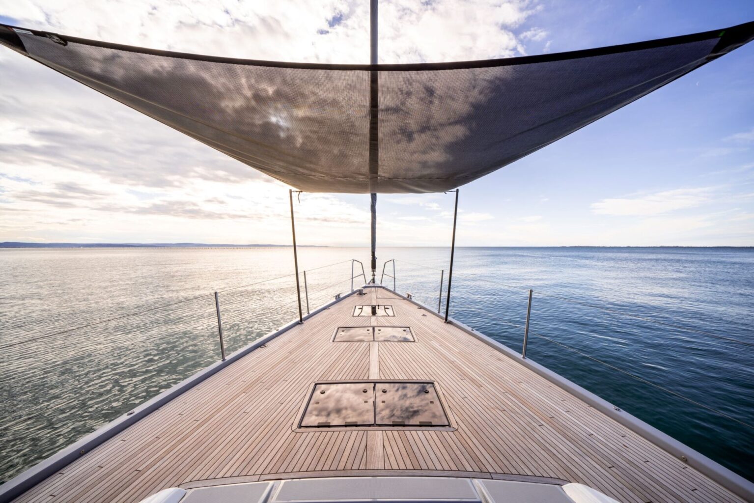 מפרשית JEANNEAU YACHTS 65 - סטרים יאכטות