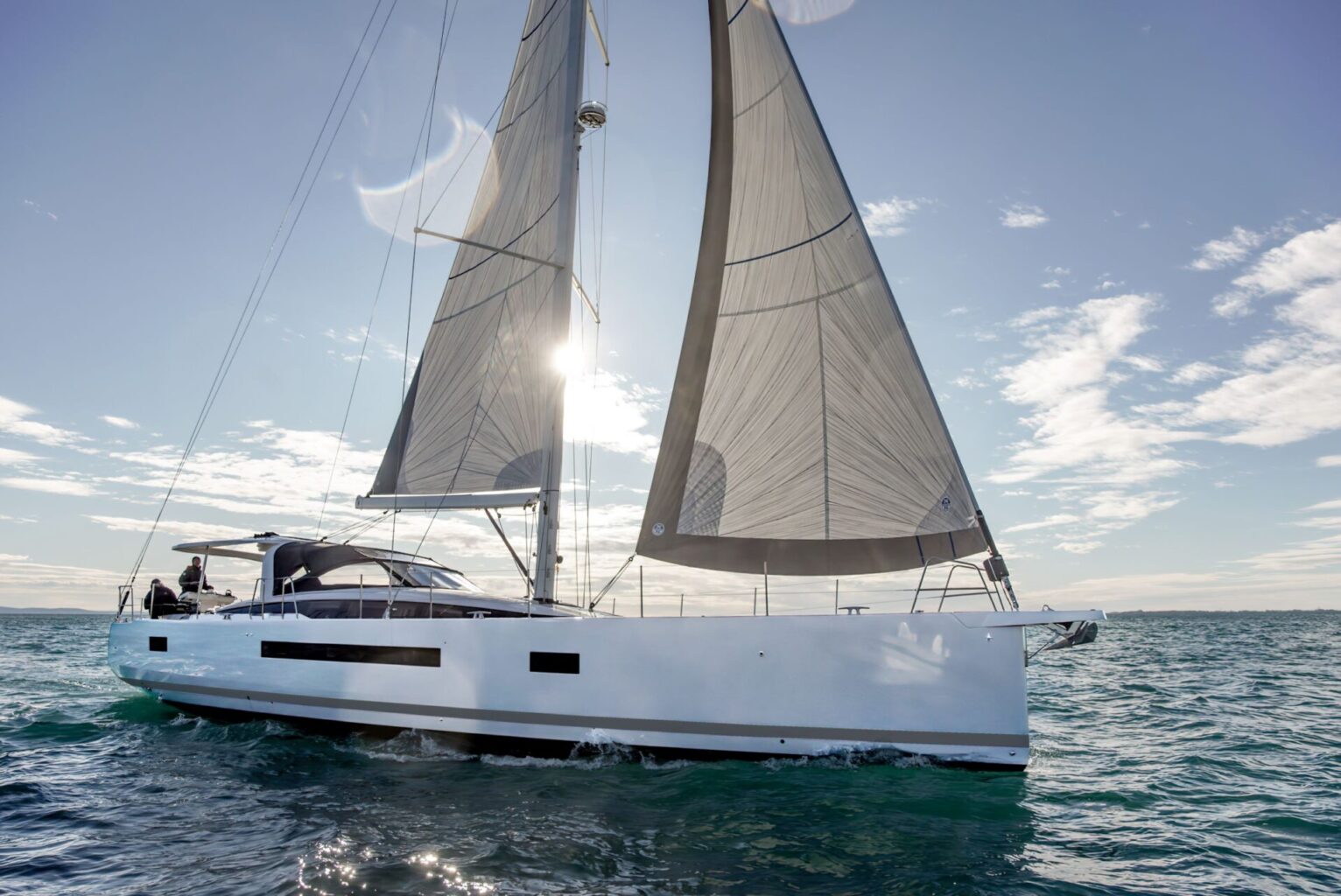 מפרשית JEANNEAU YACHTS 65 - סטרים יאכטות 
