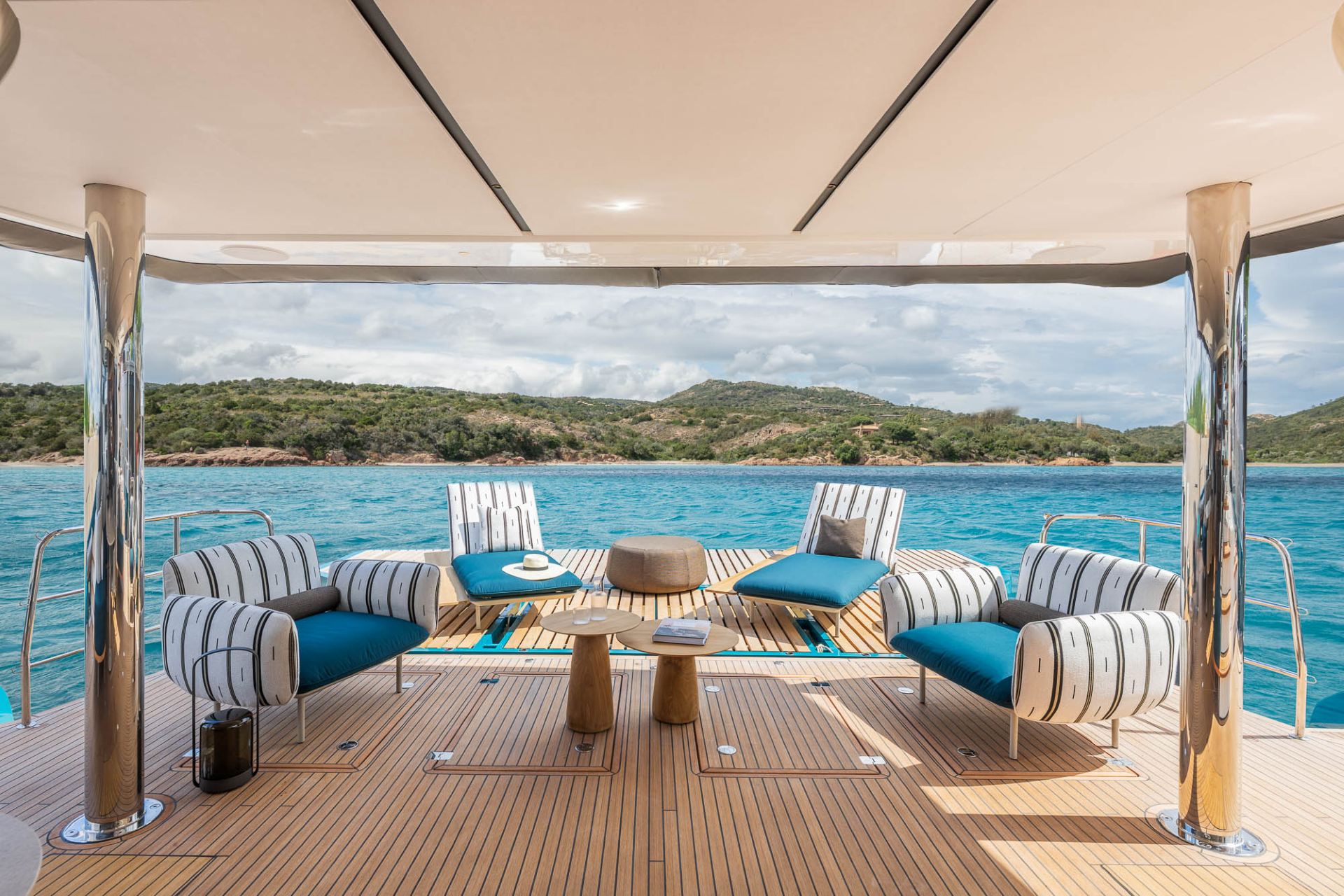 Lagoon EIGHTY 2- חדש - סטרים יאכטות 