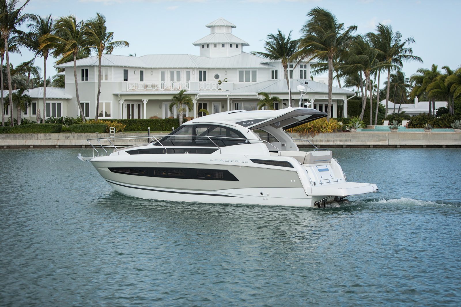 Jeanneau LEADER 33 - Stream Yachts