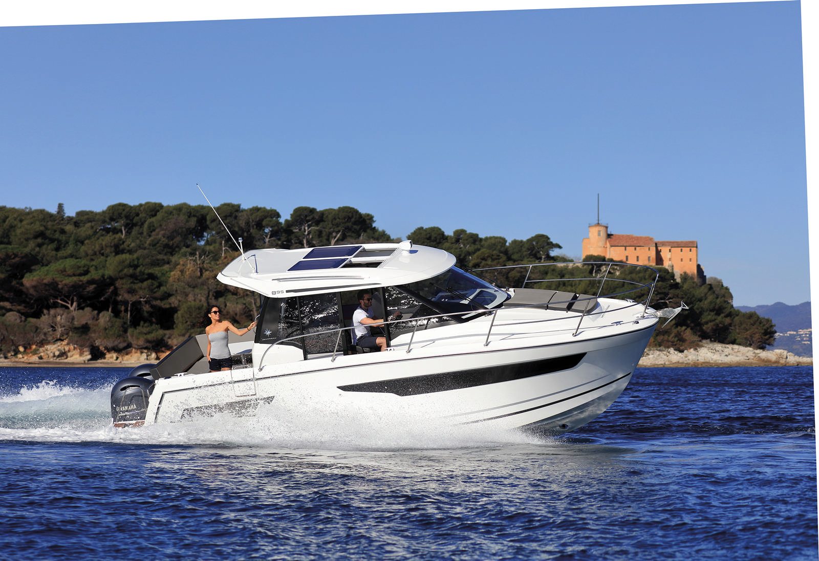 סירת מנוע JEANNEAU MERRY FISHER 895 - יד שנייה - Jeanneau Merry Fisher 895 - Stream Yachts 