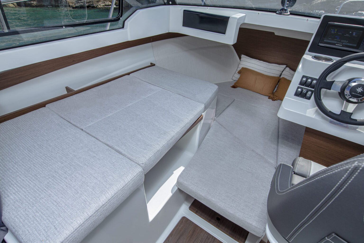 JEANNEAU MERRY FISHER 605 SERIE2 - Stream Yachts 