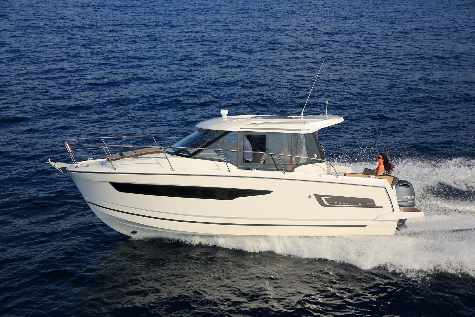 סירת מנוע JEANNEAU MERRY FISHER 895 - Jeanneau Merry Fisher 895 - Stream Yachts 