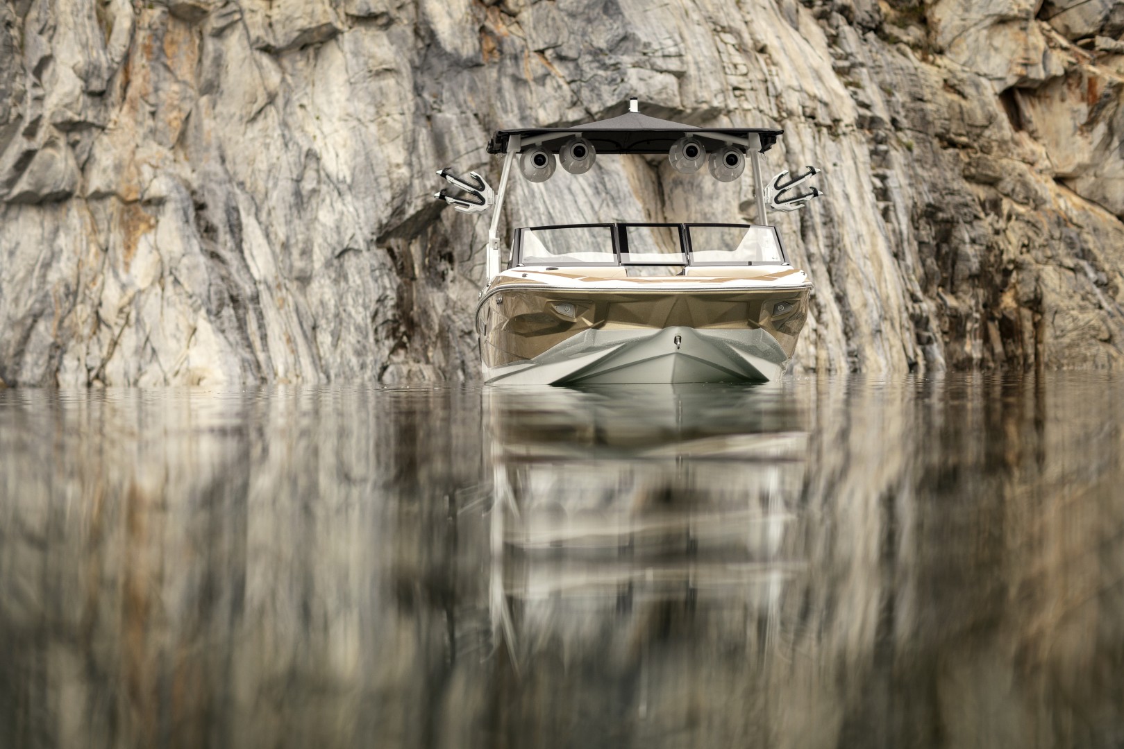2027 CENTURION Nv213 - Stream Yachts 