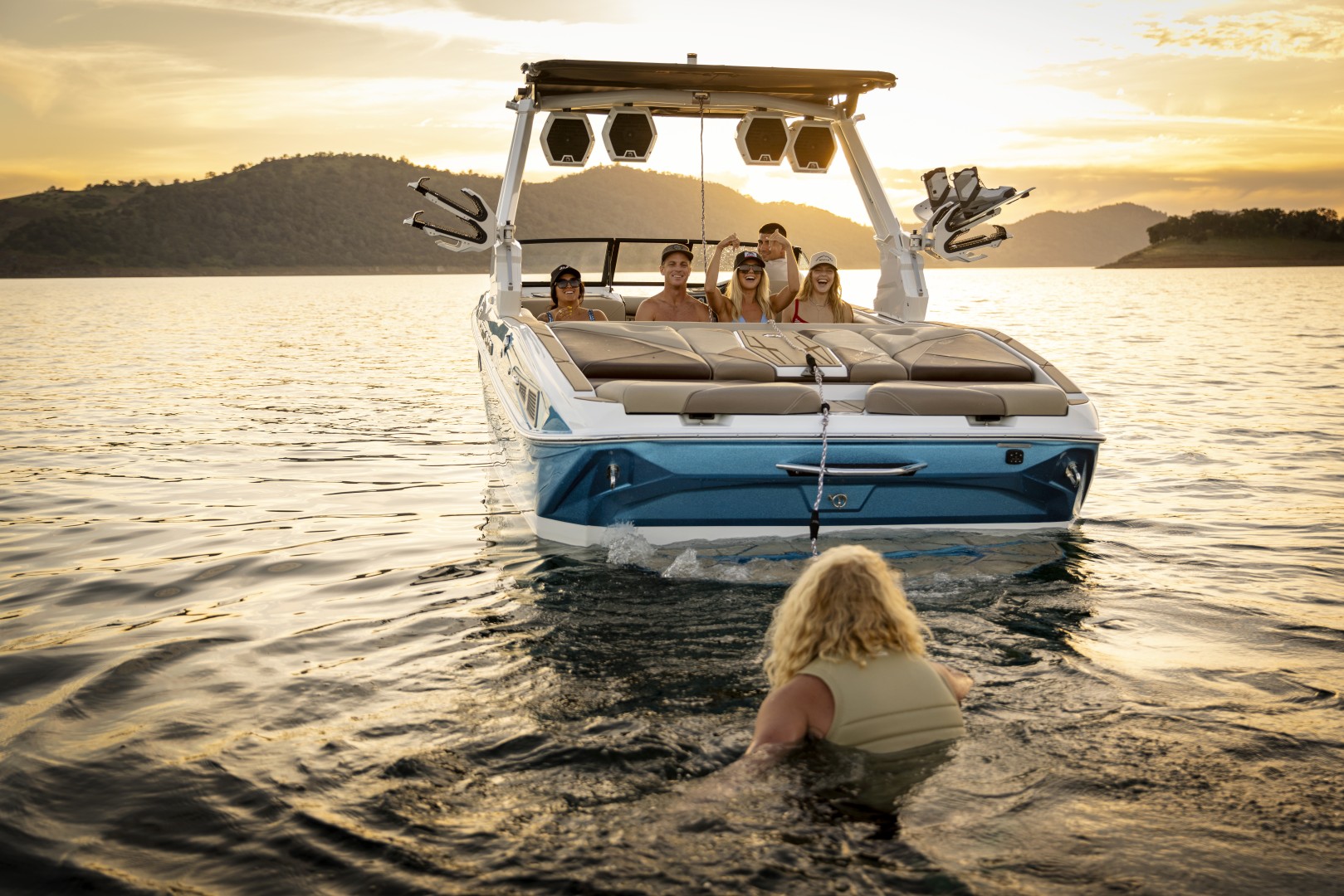 2027 Centurion Nv243 - Stream Yachts 
