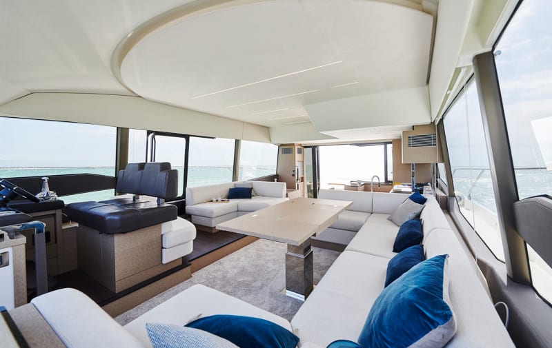 PRESTIGE 590 F - Stream Yachts 