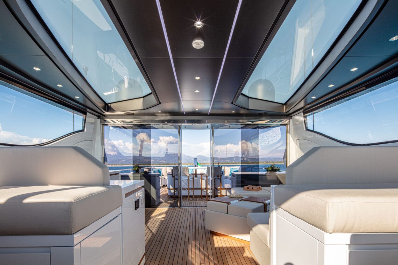 MANGUSTA GranSport 33 - Stream Yachts 