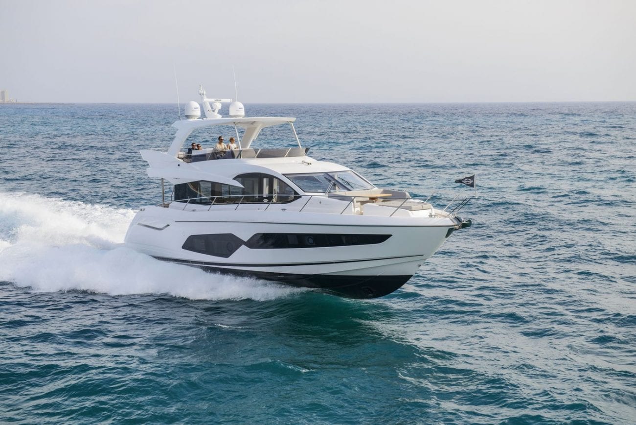 יאכטה Sunseeker Manhattan 66